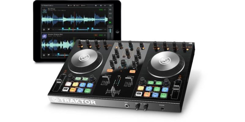 Controller DJ Native Instruments Traktor Kontrol S2